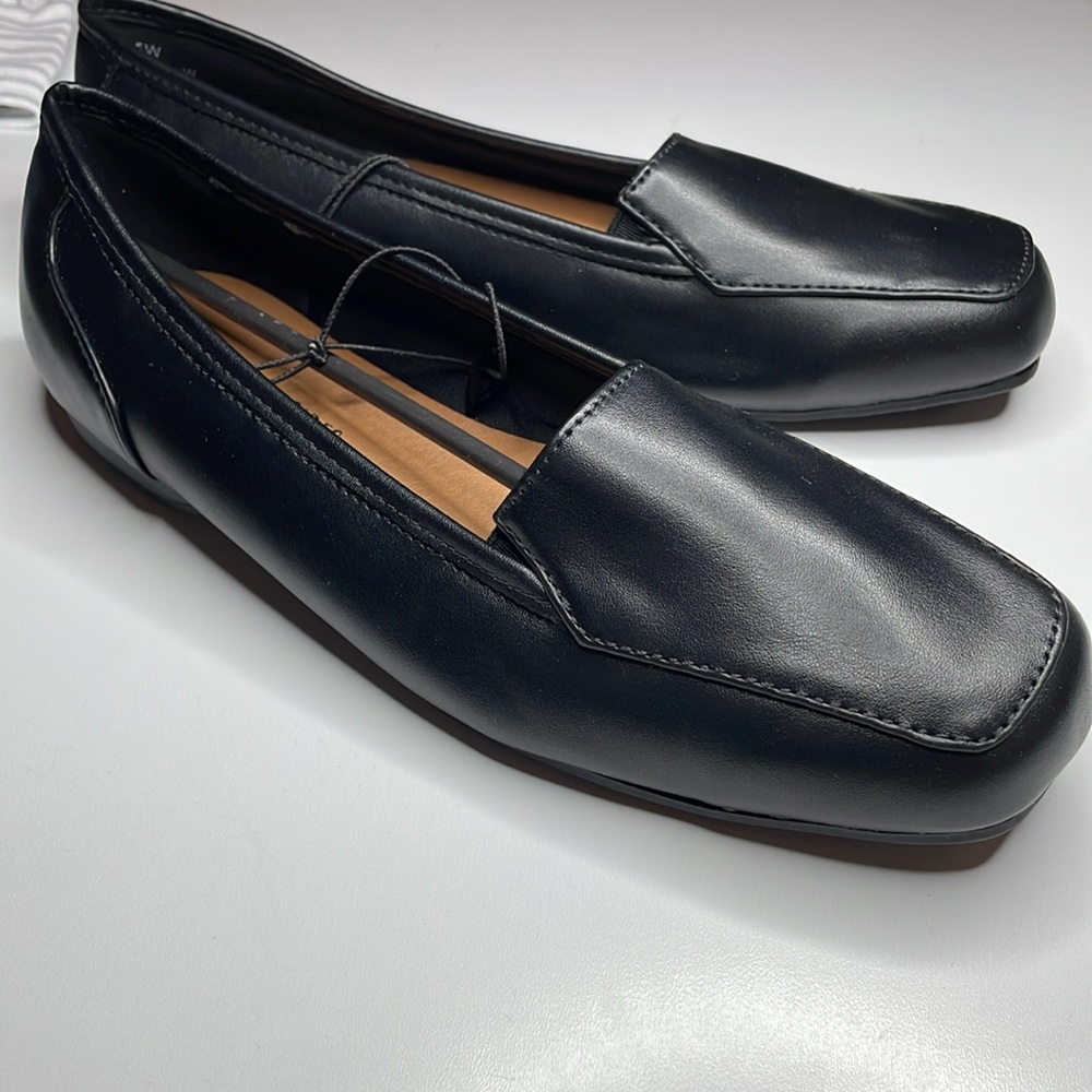 Libbie Slip-Ons by Harborsides Black size 6.5 NWT